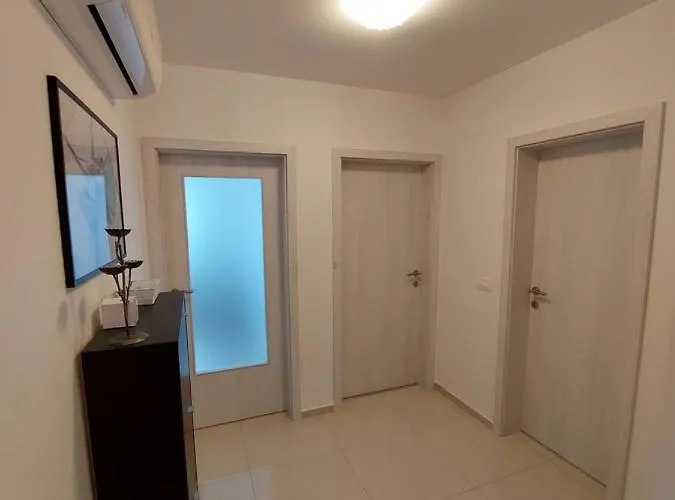 Madlen オパティヤ