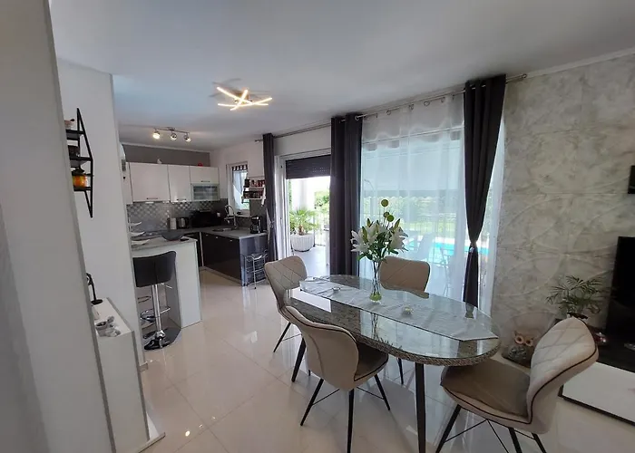 Madlen * オパティヤ