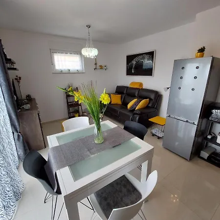 Apartament Madlen