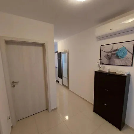 Apartament Madlen