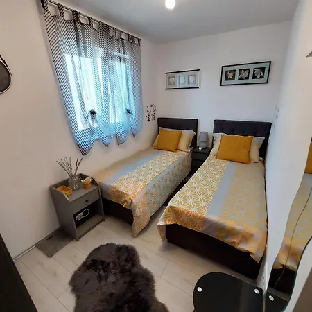 Madlen Apartman