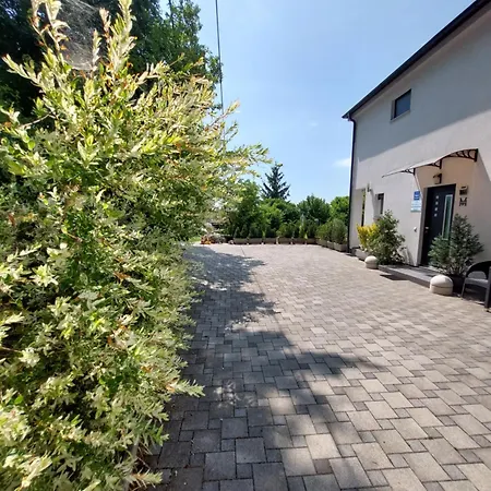 Madlen Opatija
